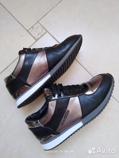 Кроссовки женские Michael Kors39натуральная кожа