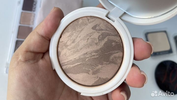 Продаю свою косметику