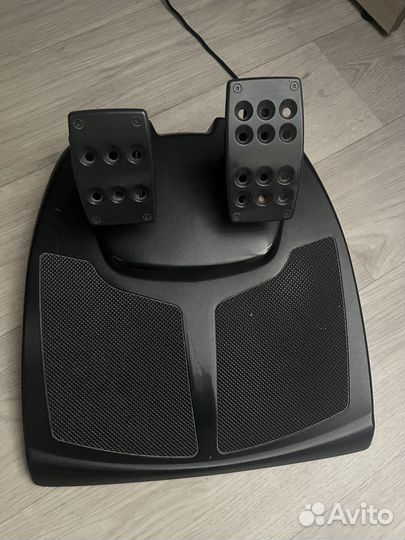 Руль logitech momo racing 900