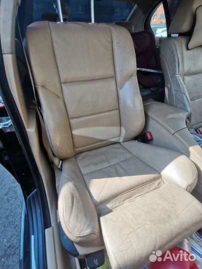 Сиденья перед бмв е60 салон