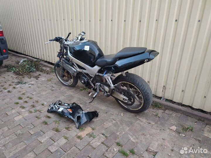 Honda vtr1000 запчасти разбор