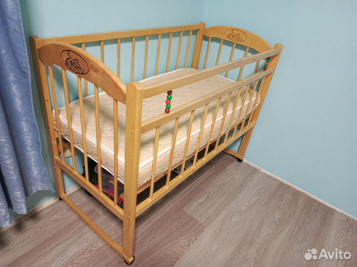Детская кроватка