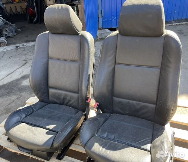 Комплект кресел BMW X5 E53