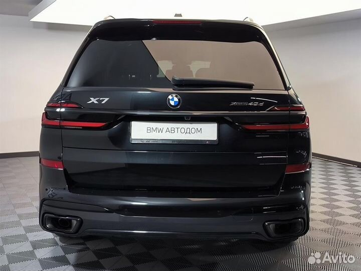 BMW X7 3.0 AT, 2023