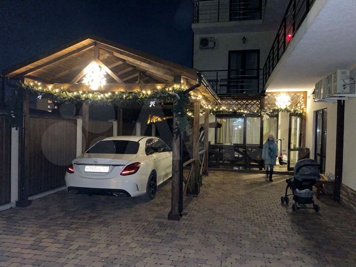 Гостиница, 950 м²