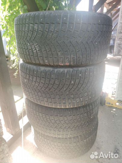 Michelin X-Ice Snow 295/40 R21