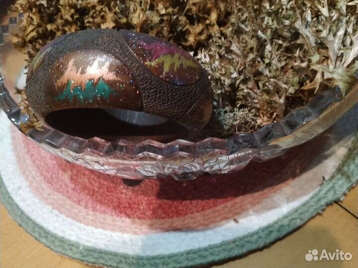 Браслет и серьги из дерева