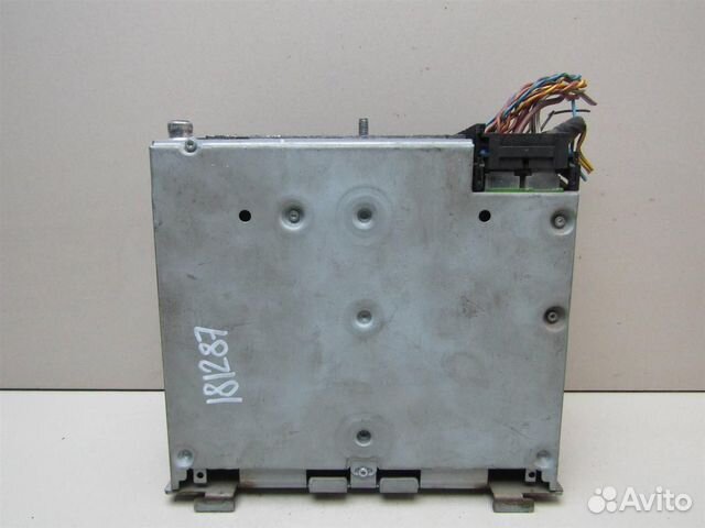 Усилитель акустической системы BMW 5-серия E39 19