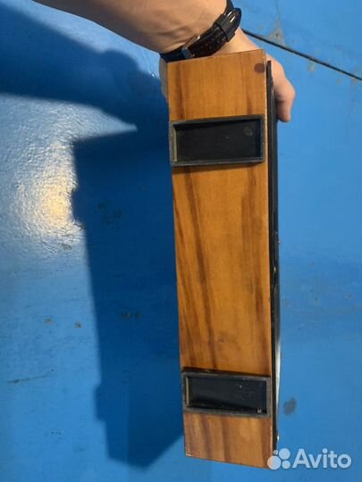 Часы настольные янтарь