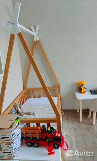 Детская кровать с ящиками от 3 лет