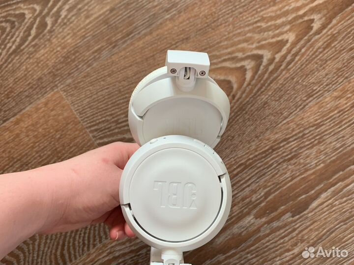 Беспроводные наушники