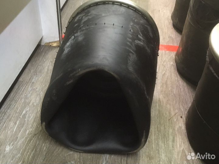 Подушка воздушная, без стакана; (2 шп.+возд. ); B