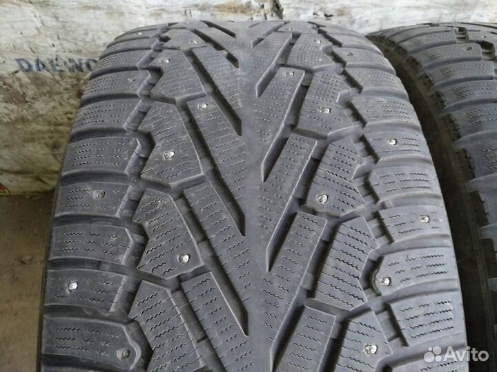 Pirelli Ice Zero 295/40 R21 111H