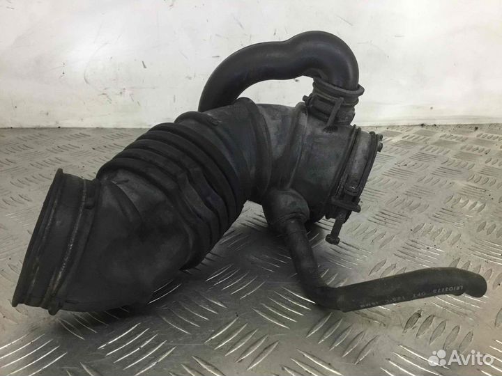 Патрубок (трубопровод, шланг) Киа Рио 281381g200 G