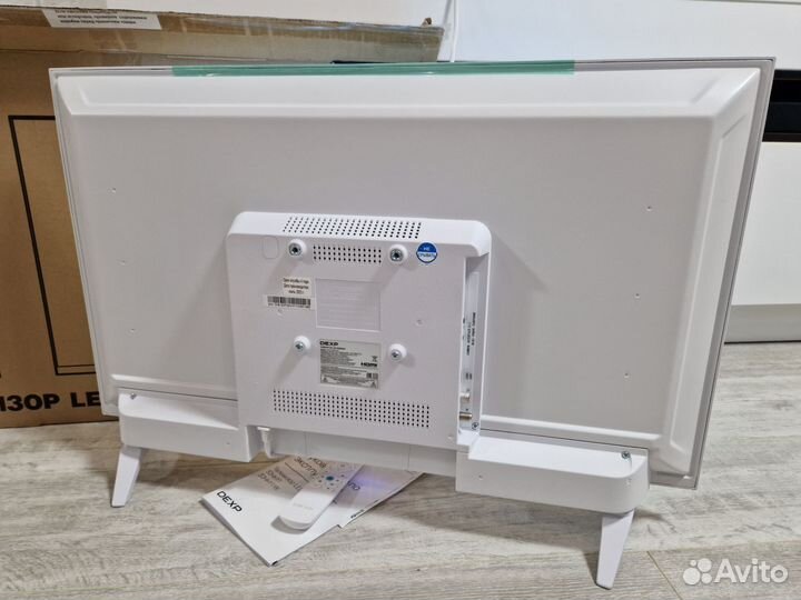 Dexp LED 32HHY1/W