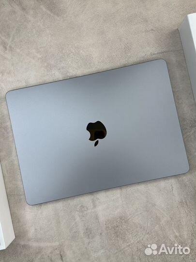 MacBook AIR 13 2022 M2 256GB (Чек, Гарантия)