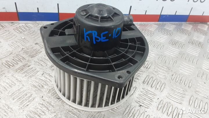 Моторчик печки Nissan Patrol Y61 2007