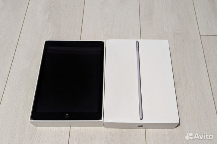 Планшет Apple iPad 32GB Wi-Fi Space Grey