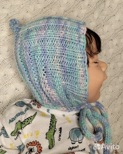 Шапка и носки для новорожденного