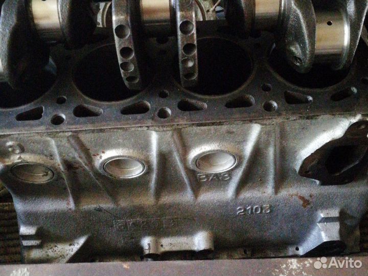 Двигатель на ваз 2103