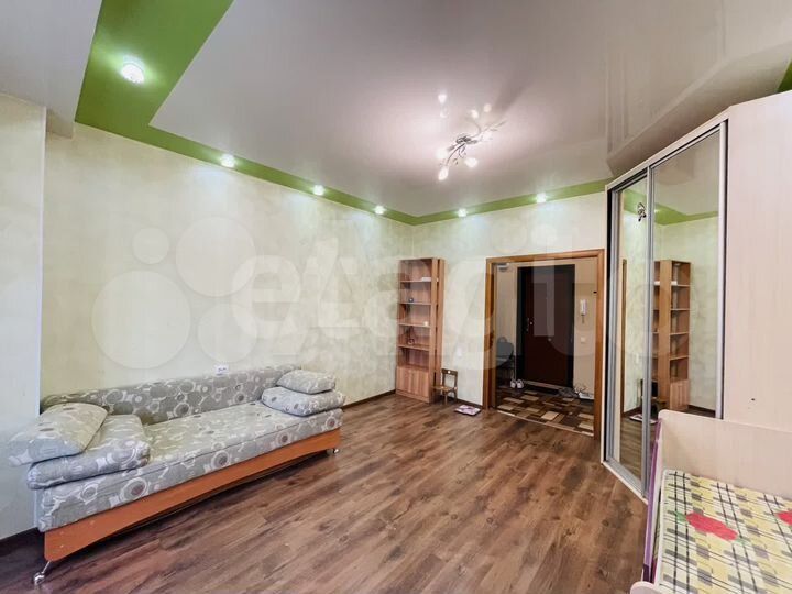 2-к. квартира, 61 м², 2/5 эт.