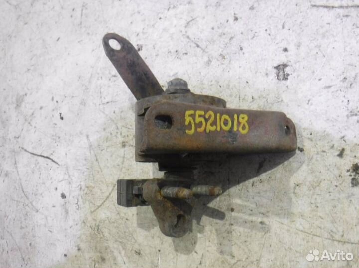 Подушка двигателя Тойота