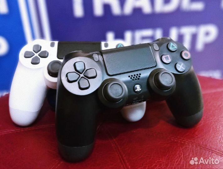 Контроллеры PS4 DualShock 4 Black OEM
