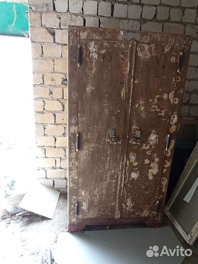 Шкаф металлический сейф