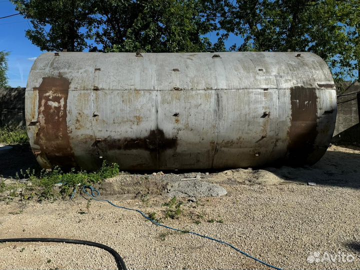 Продам ёмкость метал. 43 Куба