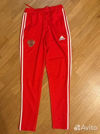 Спортивные штаны adidas