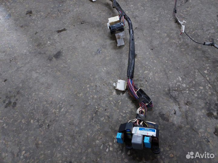 Проводка салона 2KD-FTV МКПП G7 toyota Hilux (2005