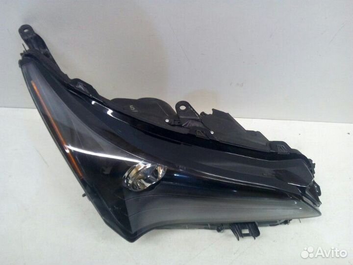 Фара правая Lexus NX 1 8114578020