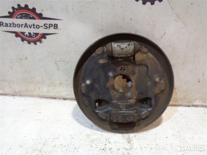 Щит опорный задний левый VW Polo Sedan