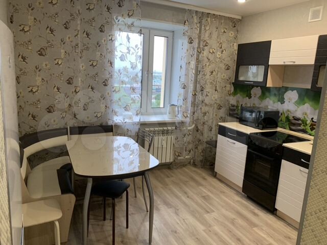 2-к. квартира, 60 м², 9/10 эт.