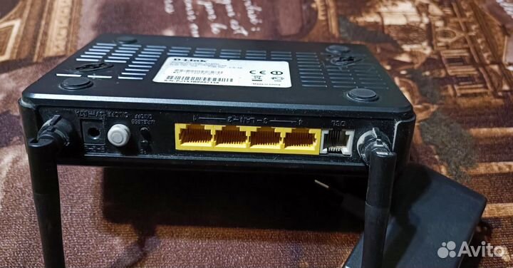 Wifi роутер DSL-2740U