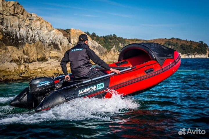 Надувная лодка пвх Gladiator E380PRO Гладиатор