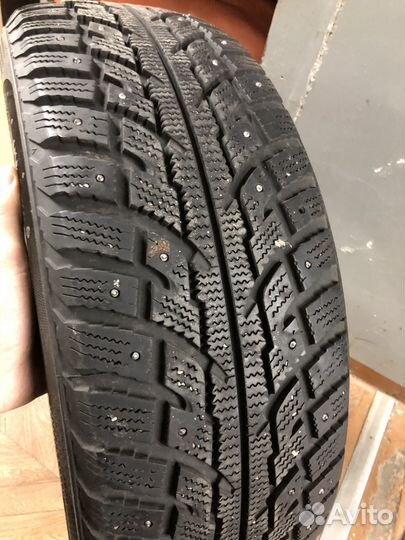 Kumho I'Zen RV Stud KC16 225/65 R17 106T