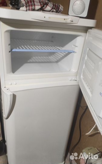 Холодильник бу indesit