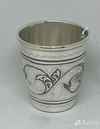 Новые серебряные стопки