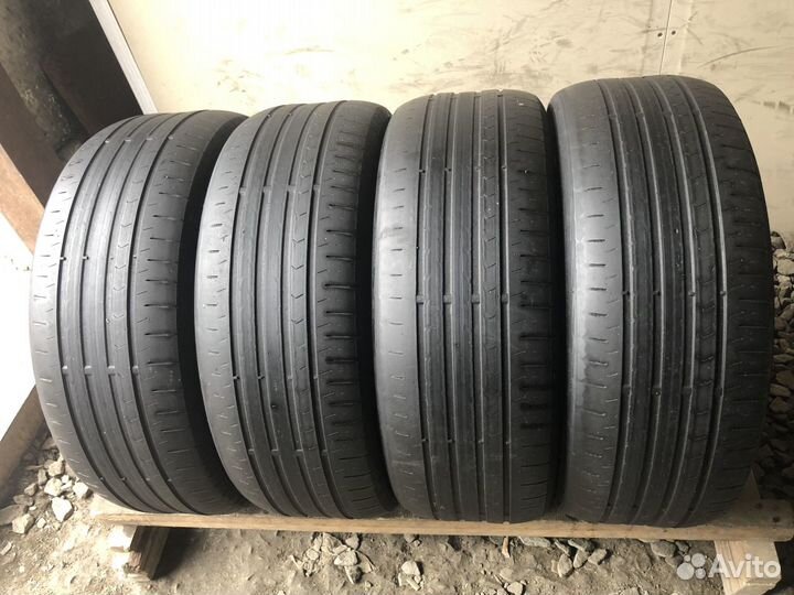 Continental ContiPremiumContact 5 215/55 R17