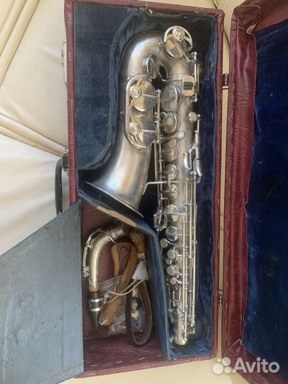 Саксофон альт+ кейс, торг