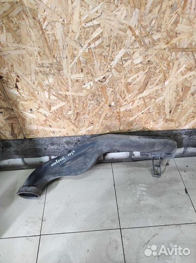 Воздухозаборник Chevrolet Cruze седан F16D4