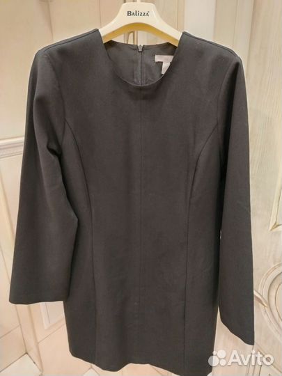 Платье HM чёрная плотное на подкладе миди 46р