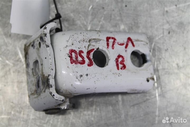 Петля двери передней левой верхняя Peugeot-Citroe