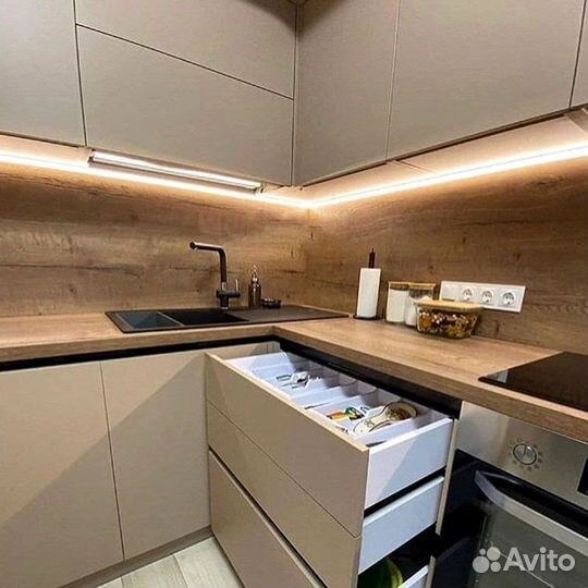 Кухонный гарнитур AGT фасады