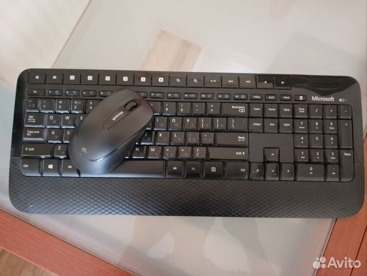 Беспроводная клавиатура и мышь microsoft