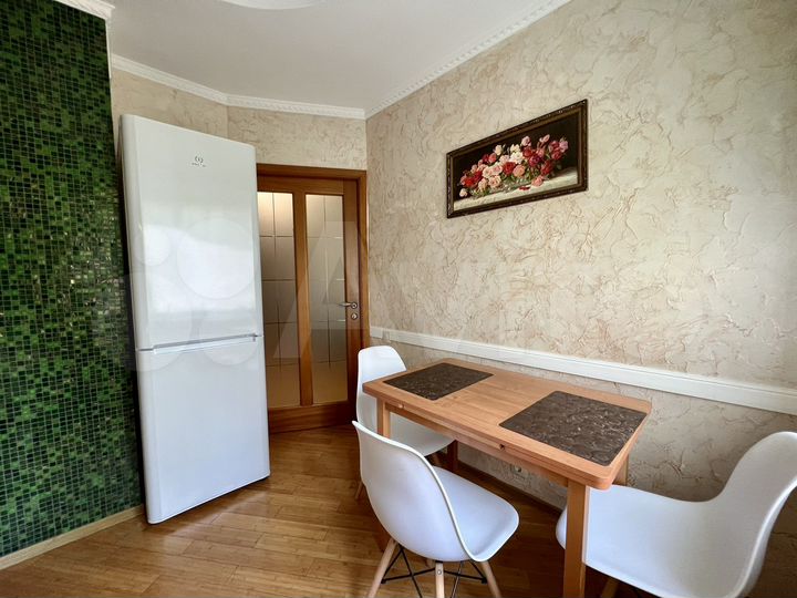 2-к. квартира, 50 м², 3/9 эт.