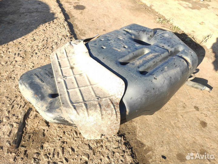 Бак топливный Nissan Almera Classic