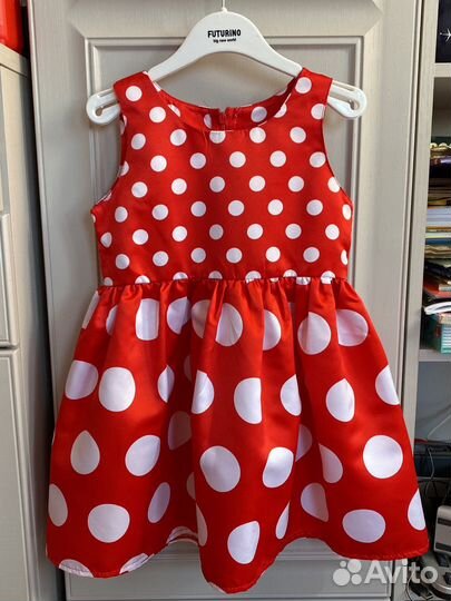 Платье праздничное