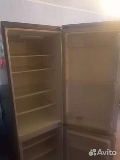 Холодильник LG